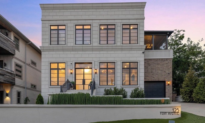 Katie Hill Neighborhood House | Fern Manor-5bdrm-Private Pool-Theatre-Luxury Rental
