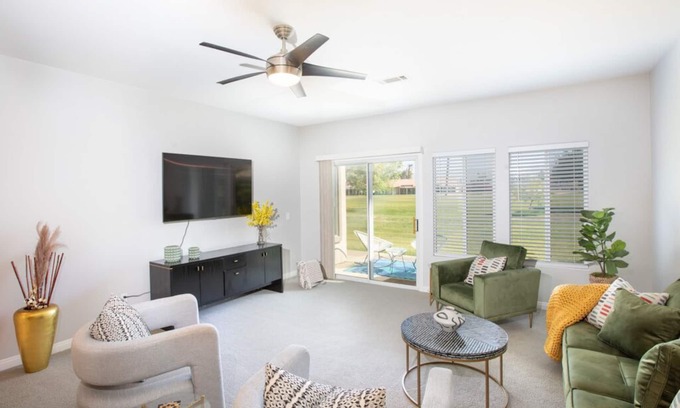 Indio Condo | Festival & Gorgeous Golf Course Condo