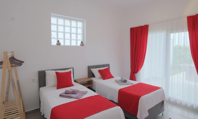 Yaniklar Villa | FETHİYE YANIKLARDA 2+1 ÖZEL HAVUZ VE BAHÇELİ ŞİRİN VİLLA