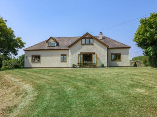 Rhosgoch House | Fferam Y Llyn