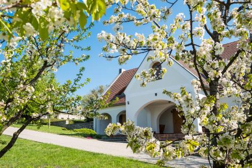 Balatonfured House | Figula Vendégház