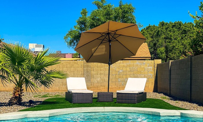 Glendale House | ❃Filling Up for Holidays! Book NOW! Private Pool/Arcade Games! Close to Stadium❃