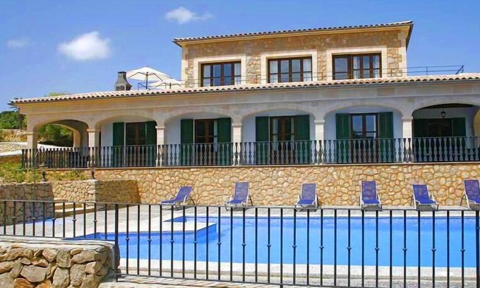 Petra House | Finca Can Plata in Petra