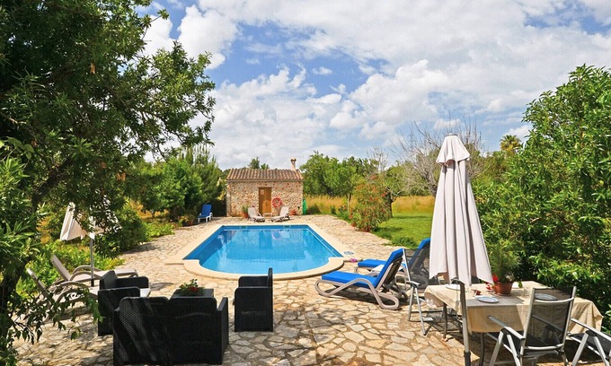 Buger Cottage | FINCA EN EL CAMPO CON PISCINA, GRAN JARDÍN, PRIVACIDAD TOTAL Y PIN-PON