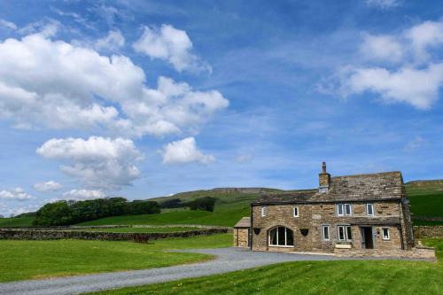 Hawes House | Finest Retreats - Shepherds Cottage at Mile House Farm