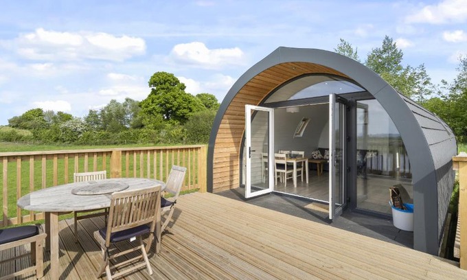 Hertford Ski Chalet | Finest Retreats - The Highland Camping Pod