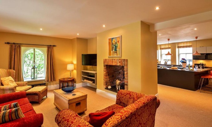 Buxton Apartment | Finest Retreats - The Old Post Office Apartment 3