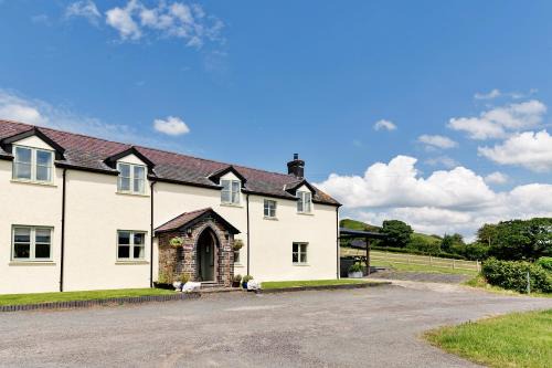 Devils Bridge House | Finest Retreats - The Welsh Farmhouse