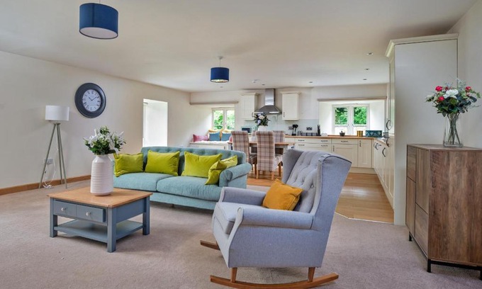 Thornton Dale Apartment | Finest Retreats - Victory Mill - Apartment One