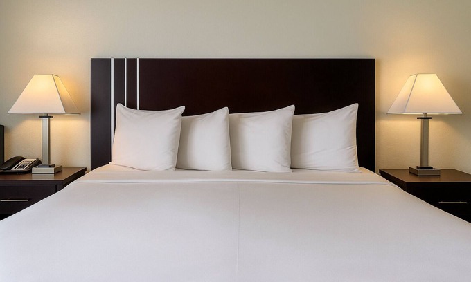 Morro Bay Hotel | Fireside Inn