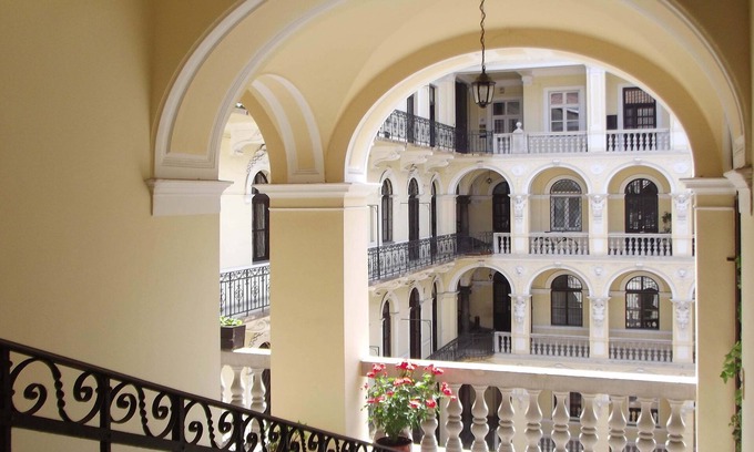 Erzsebetvaros Apartment | First Class Apartment - 160 sq.m, 4 Bedrooms + 4 Bathrooms, in centre