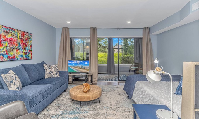Little River Condo | First Floor Condo-Outdoor Pool and Hot Tub! CB J-2