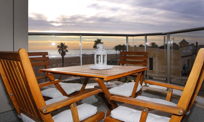La Malva-rosa Apartment | First line beach apartment