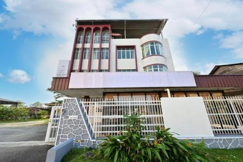 Kluang Hotel | First Star Homestay