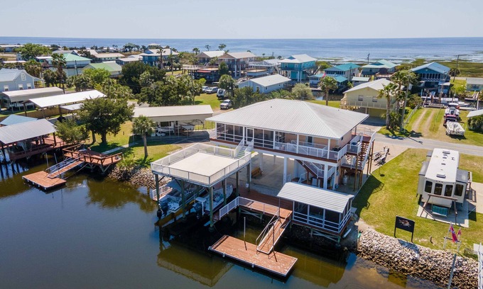 Keaton Beach House | Flamingo House Dock In Service