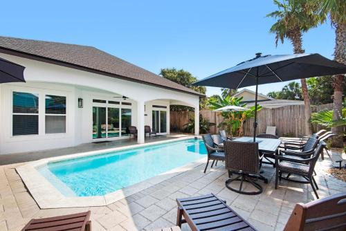 Frangista Beach House | Flamingo Palms