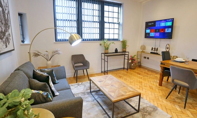 Salford Apartment | Flat 101 · New Build Duplex Minutes From City Centre| Pass the Keys