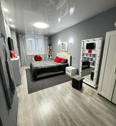 Desnyans'kyi District Apartment | flat
