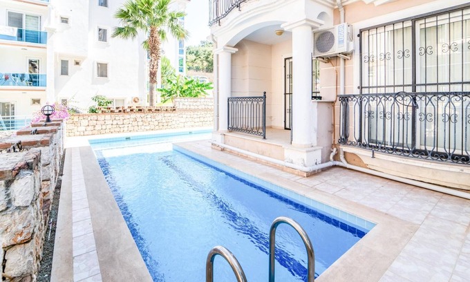Fethiye Apartment | Flat w Shared Pool and Balcony in Fethiye