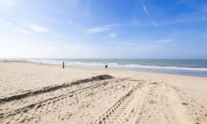 Municipality of Katwijk Apartment | Flat with sea view and parking