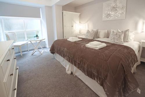 Kendal House | Fleece Cottage