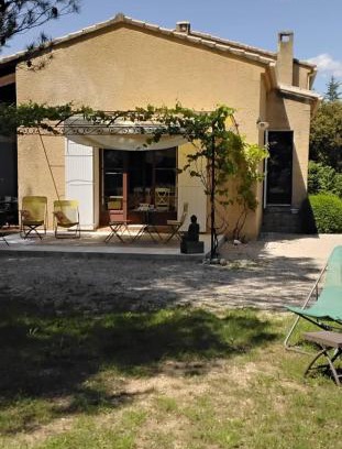 Mazan Bed & Breakfast | fleur de gaïa chambres d'hôtes