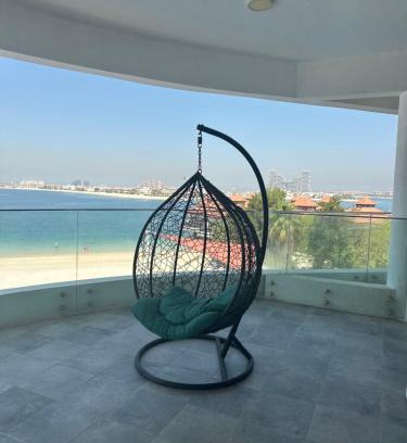 Palm Jumeirah Apartment | Fleur Star Apartments