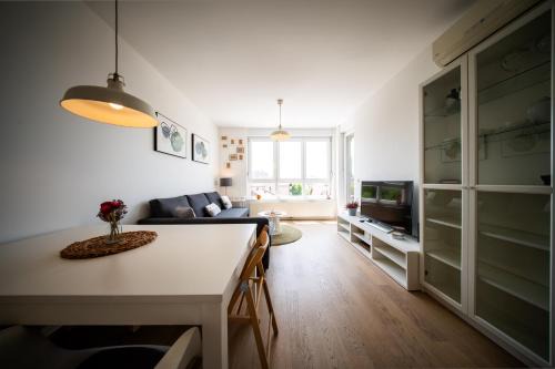 Zagreb Apartment | Flex SelfCheckIns 173 - Zagreb - Bedroom - Parking - Loggia