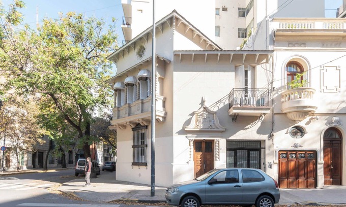 Colegiales Condo | Fliphaus + Mansion Paz A 10 pax Deluxe House Belgrano