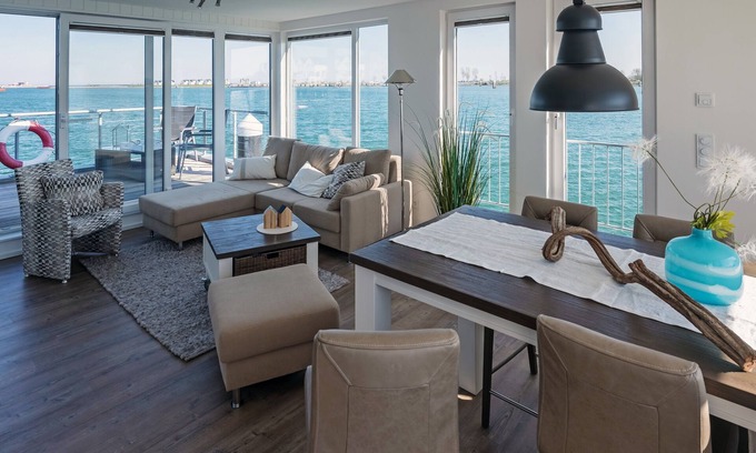 Olpenitz House | Floating vacation home Antares One by Seeblick Ferien ORO, all around water