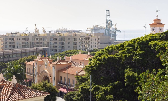 Santa Cruz de Tenerife Apartment | Flor de Loto by Interhome