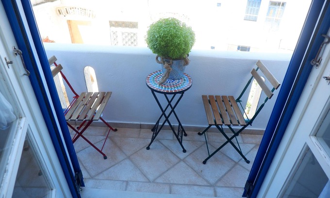 Naxos Apartment | Flora's home in Damalas Naxos