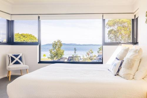 Nelson Bay Apartment | Florentine, 8 11 Columbia Close - opposite the beach with Air con and water views