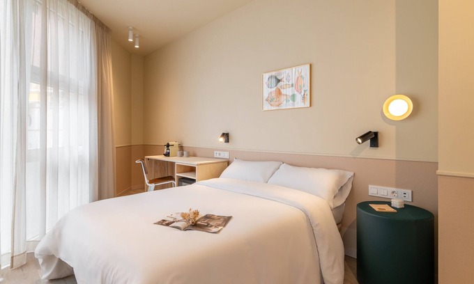 Collblanc y La Torrassa Apartment | Florida Suites By Olala Homes