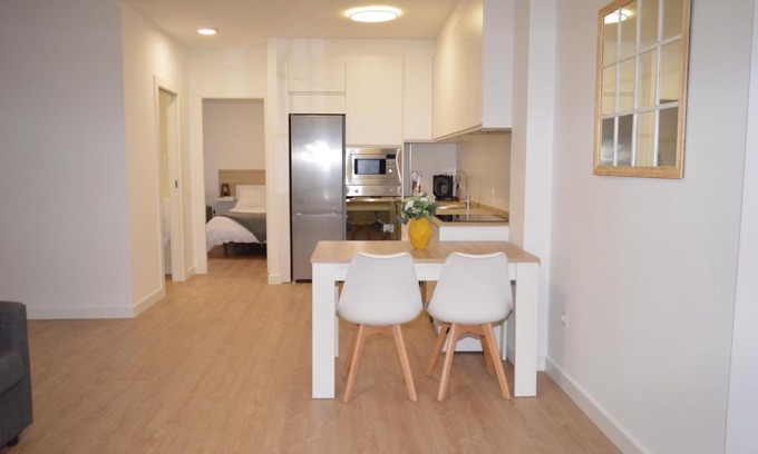 La Cala del Moral Apartment | Floridos Playa Piso reformado de 2 habitaciones a 50m de la playa