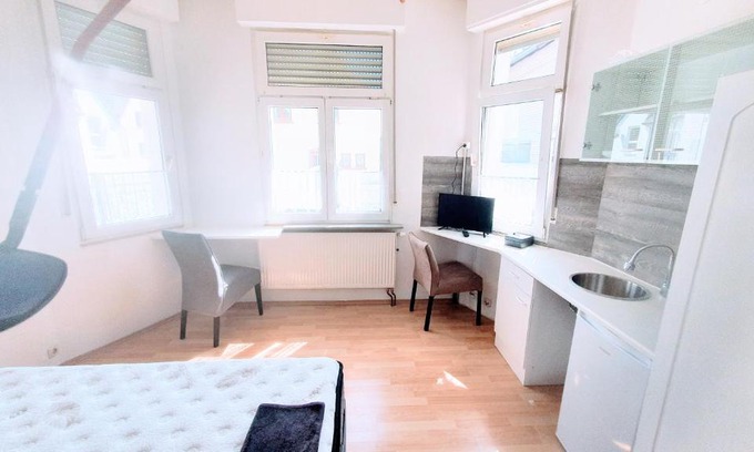 Raunheim Apartment | FMI 9 Accommodation