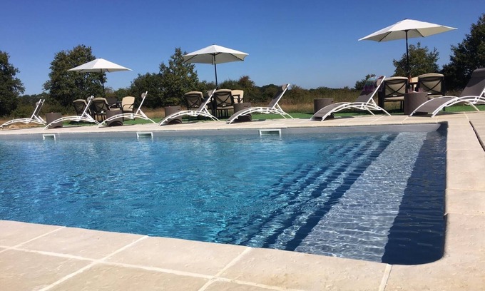 Blond RV Rental | Fonclaire Holidays - Bluebell Walk Glamping