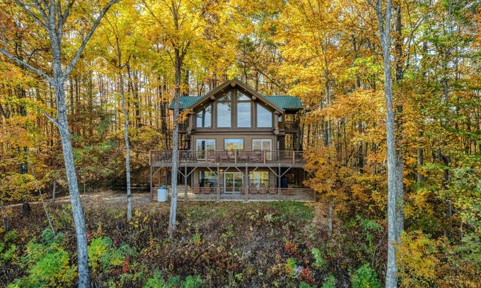 Almond Cabin | Fontana View 3 - Three Story Rustic Cabin Sleeps up to 16 People