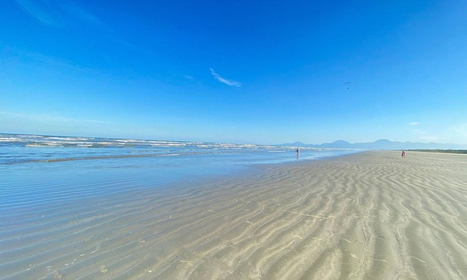 Balneario Gaivotas House | Foot in the Sand Beach Seagulls