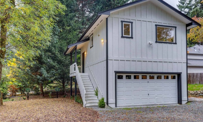 Inglewood-Finn Hill Cottage | Forbes Farm Cottages Unit A