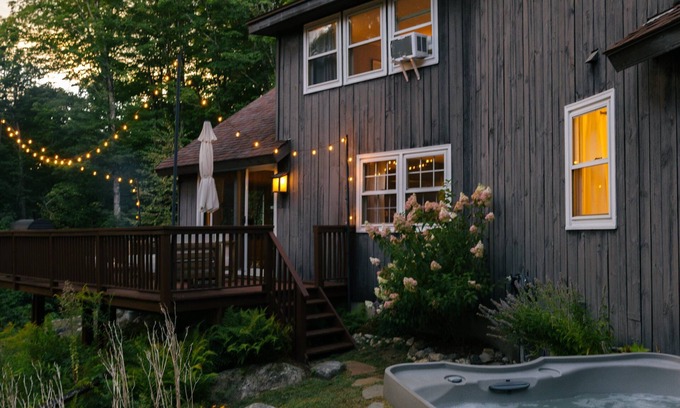 East Haven Rutland County House | Forest Mountain Lodge: Summer Woodland Retreat Mendon, VT. 20 min to Killington/14 to Pico.