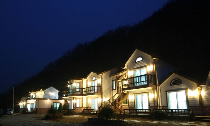 Seo House | Forest of Color Pension