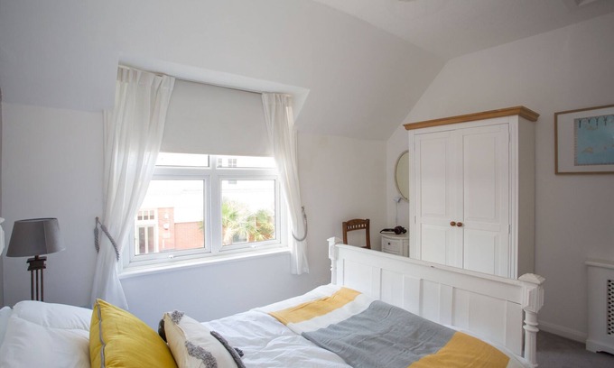 Worthing Cottage | Foresters Cottage