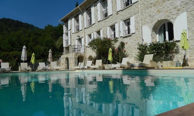 Bargemon House | Former oil mill with swimming pool. Ideal for a friendly or family getaway