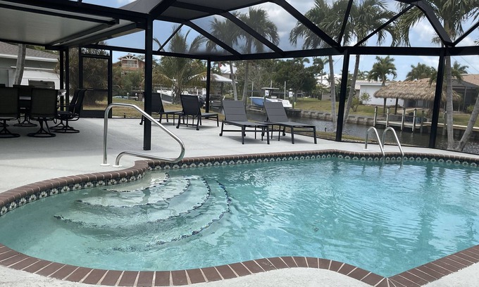 Iona House | Fort Myers Renovated Luxury Waterfront 3 bed 3 bath with heated pool