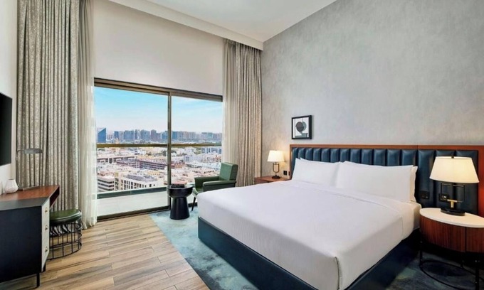 Al Mankhool House | Four Bedroom Apartment Near Gymnation Bur Dubai By Luxury Bookings