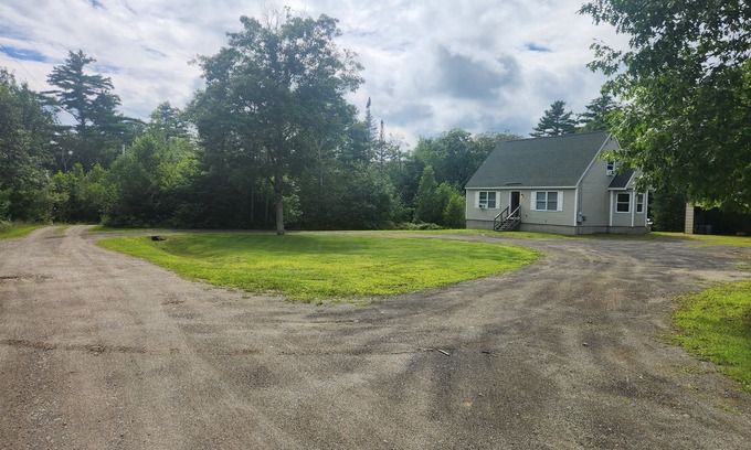 Northport House | Four Bedroom Plus Bonus Room Cape in Quiet setting