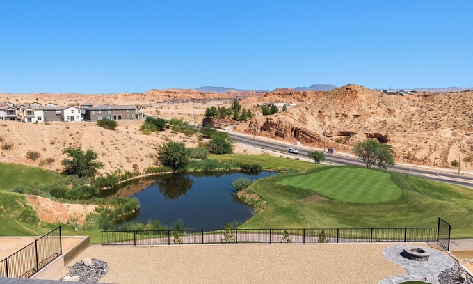 Mesquite House | Four Paws & Fairways | Golf Course Front | Pet Friendly | Over $500 in complimentary activities