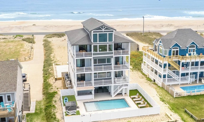 Hatteras House | Four Seasons 11 Bedroom Oceanfront and Soundfront Home in Hatteras