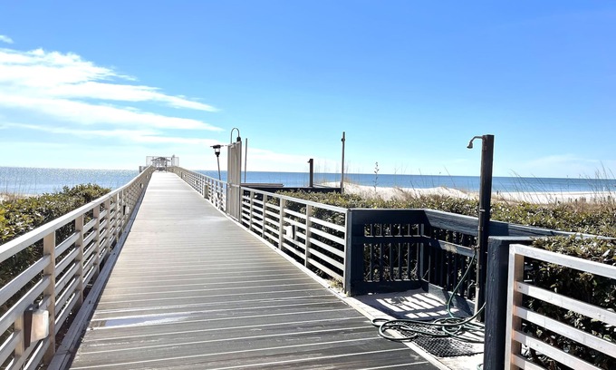 Orange Beach Condo | Four Seasons 804W Fishing Pier Read Parking Rules